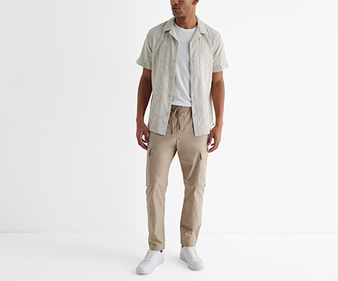 short sleeve dress shirt tucked in Van Heusen Men's Size Big and Tall Wrinkle Free Button Down Check Shirt, Bright White, 3X-Large : Clothing, Shoes & Jewelry The versatile Quattro Flex Short Sleeve Button Down is everything you need in a warm weather shirt Tucked In Shirts | Men's
