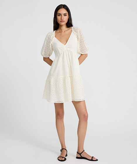 Trend Report | Women's Old Money Aesthetic Guide - Express